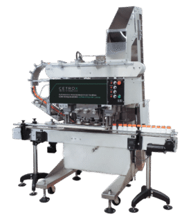 Elevador e Posicionador de Tampas com Rosqueadora Automática em Linha CARCM 7200